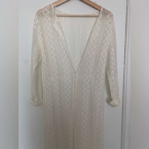 Sheer dress - Picture 9 of 10